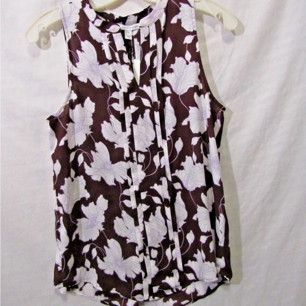 41 Hawthorn White and Red Graphic Blouse with Mandarin Collar